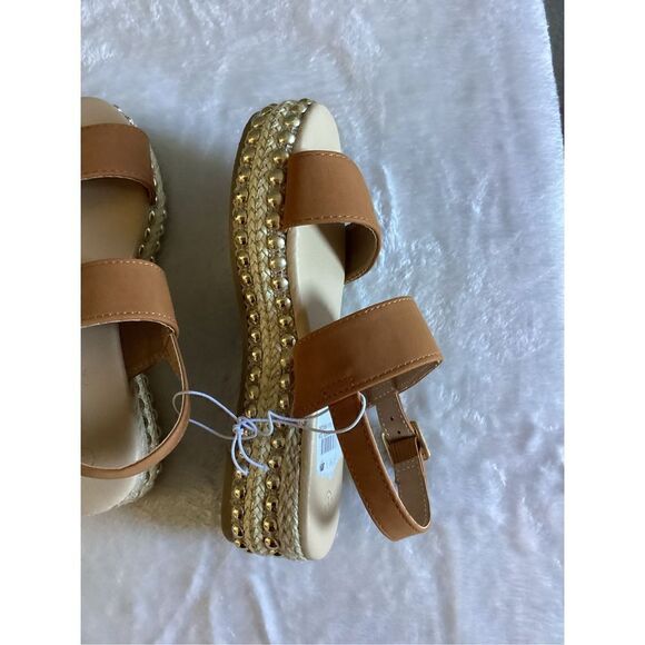 Adrienne Vittadini shoes - Picture 5 of 8